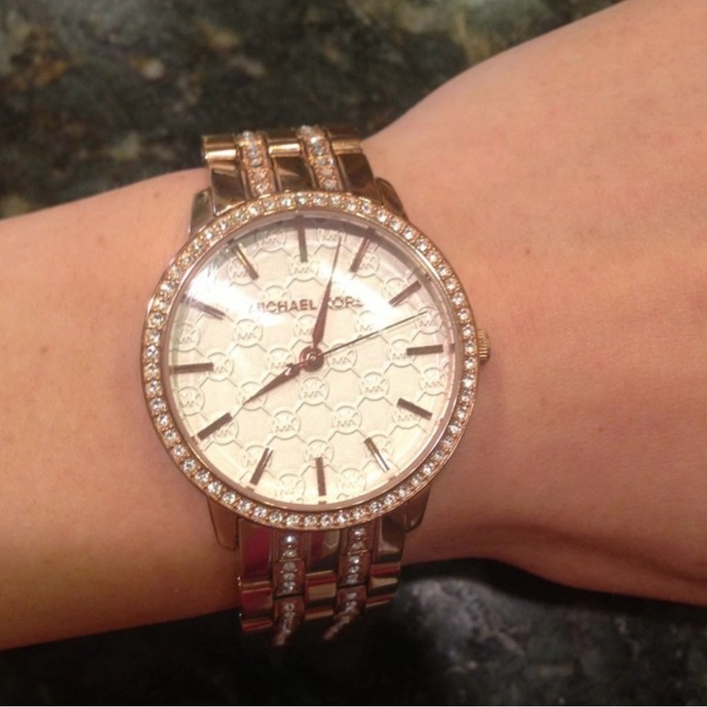 Michael Kors Gold and Silver Women's Watch - RARE! - Picture 4 of 7